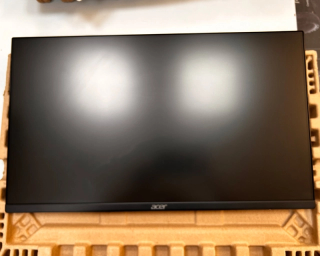 ACER 23.8 inča EK241YP0 FHD 1920x1080 VA 144 Hz FreeSync monitor outlet 