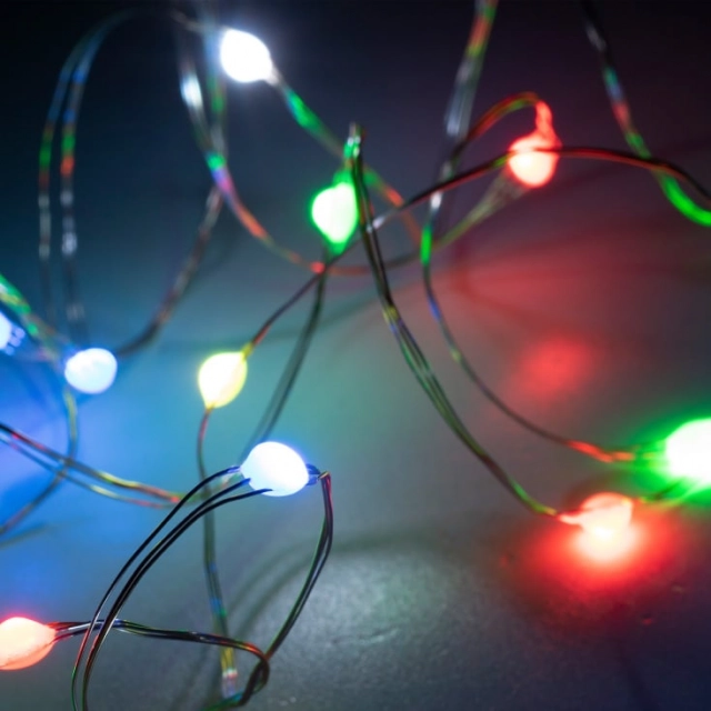 Lampice za jelku sa 100 višebojnih LED dioda ML112RGB