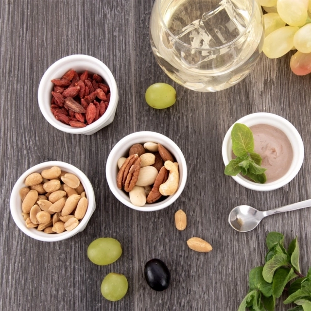 Vilde 112845 - Porcelanske činije  – 6 cm, 40 ml, set od 4 komada